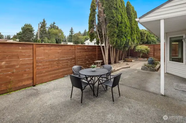 Fully Fenced Yard excellent for hosting!