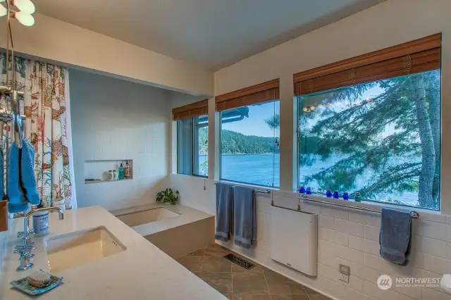 primary suite with tub, walk-in closet and amazing views!