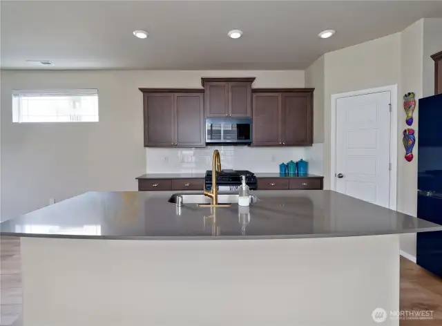 Quartz counter tops