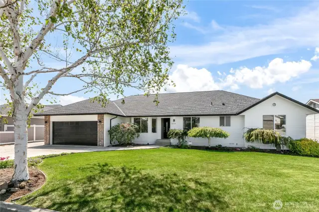 5802 Tumac Drive, Yakima | 6 BR | 3 BA | Office | 3322 SF | Fresh Exterior Paint