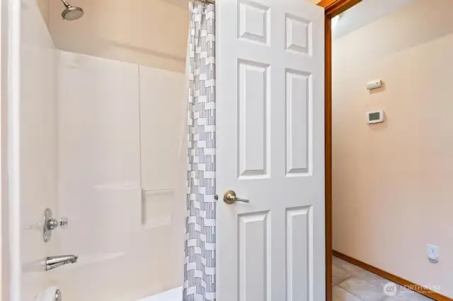 Guest full bath