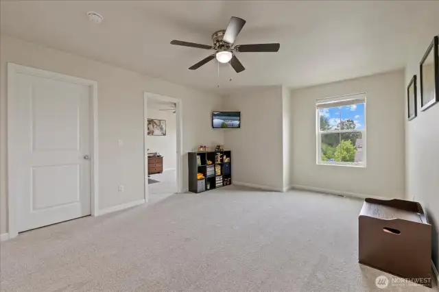 Upstairs rec room has brand new carpet installed May 2025