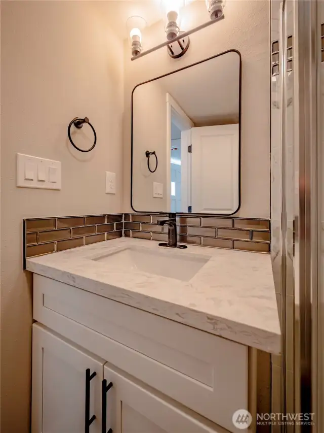 PRIMARY BATH VANITY