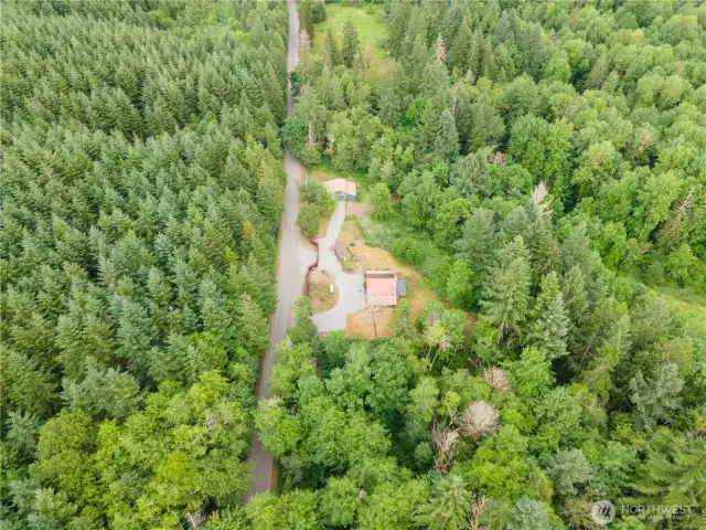 Overhead of Thompson Creek Road SE