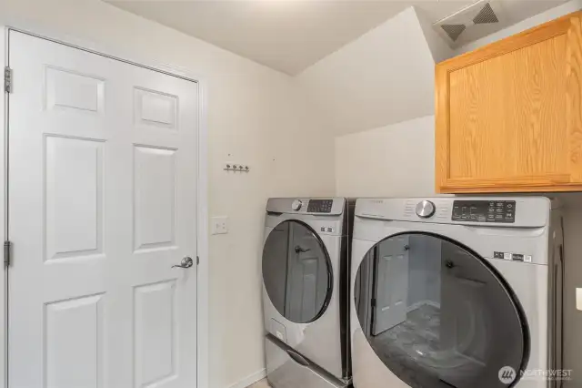 Spacious laundry room