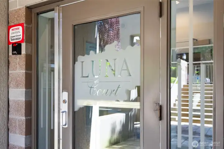 Welcome to Luna Court