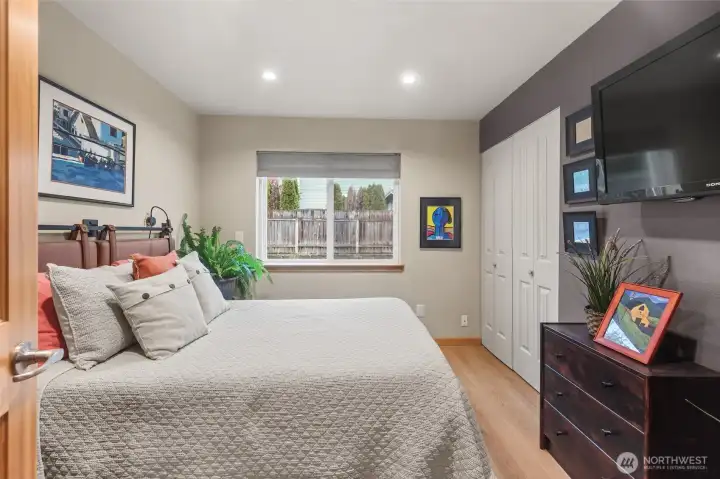 1 of the bedrooms is on the main floor. So versatile!