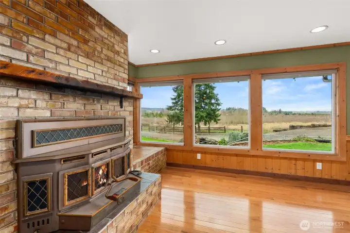 Natural light fills the space, making it perfect for everyday comfort or gathering with friends and your indoor plants will love this space.