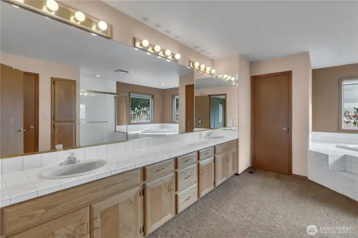 5 piece primary bath