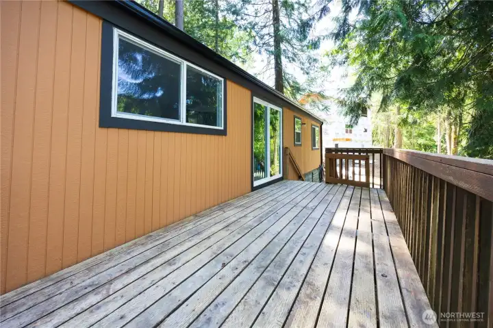 Huge deck for outdoor entertainment.