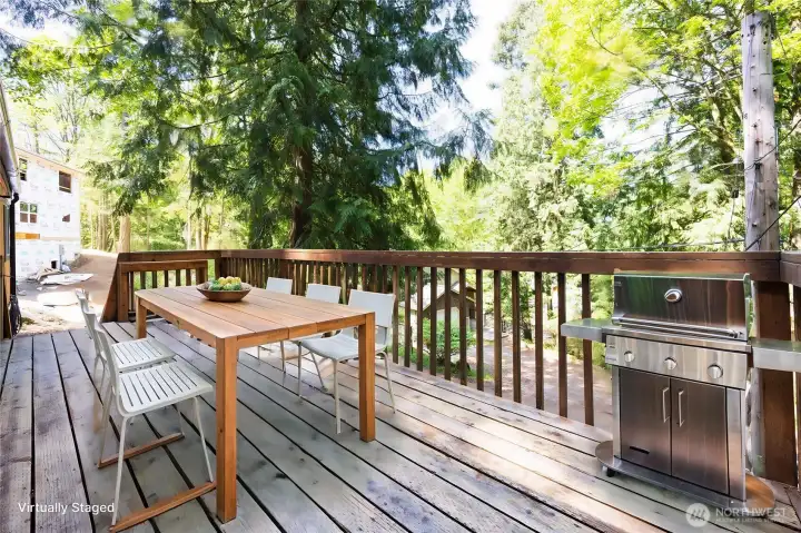 Virtual Staging on front deck