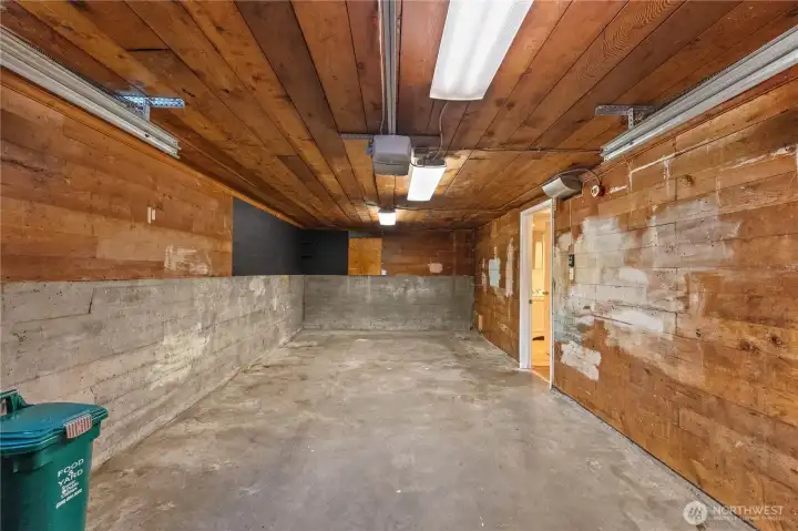 1 car garage with extra storage
