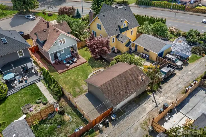 Located in Central Tacoma just minutes away from Hwy 16 and I-5 Located in Central Tacoma just minutes away from Hwy 16 and I-5
