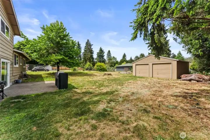 2 car detached garage