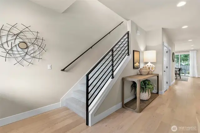 A spacious welcoming 2 story foyer