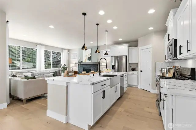 Beautiful Chef's kitchen with a walk-in pantry and gas stove