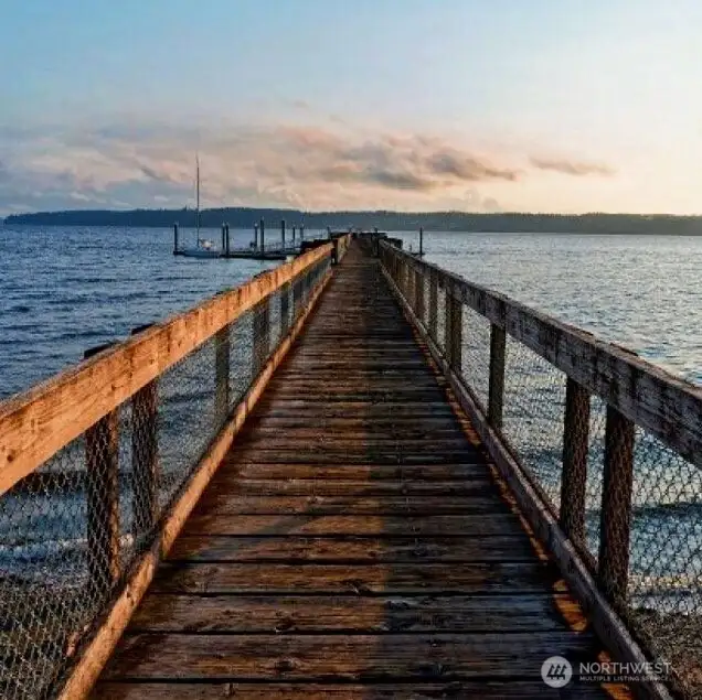 Joemma beach dock