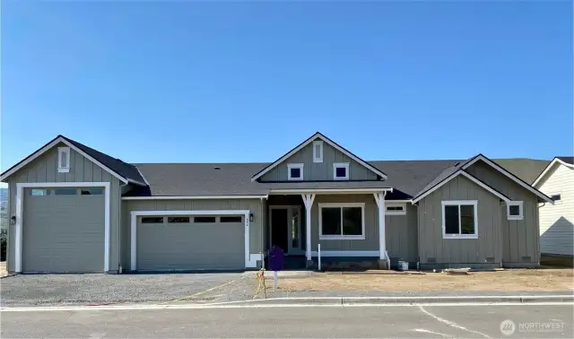 Comfort, Elegance, River Views and room for everything!