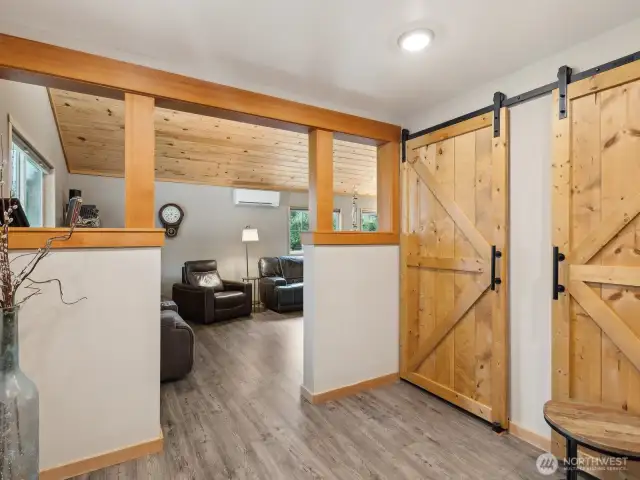 Entry way