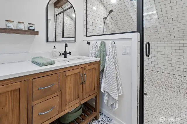 Primary Bath/Shower