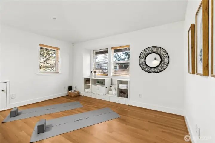 Yoga area, office or put up a wall and have another bedroom.