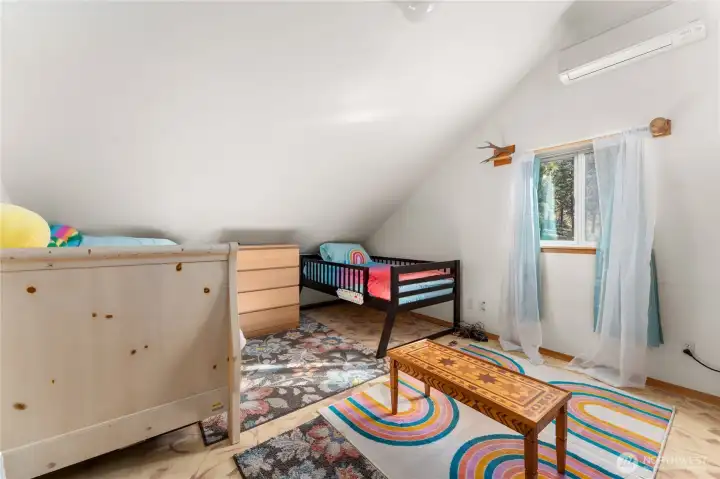 Second story extra sleeping space