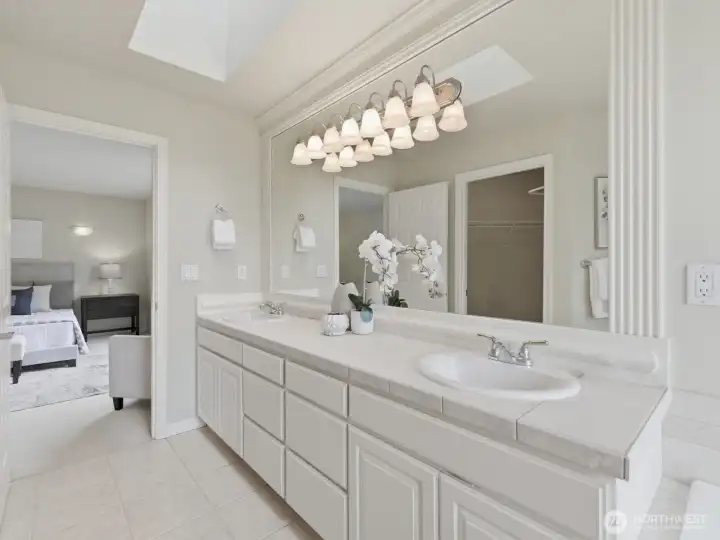 Another view of the primary on-suite