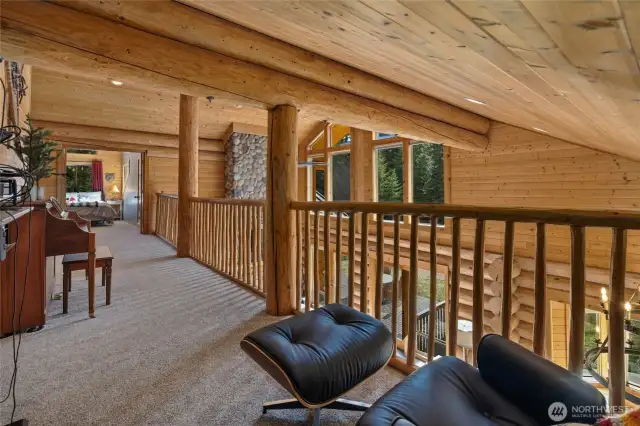 Upstairs breezeway