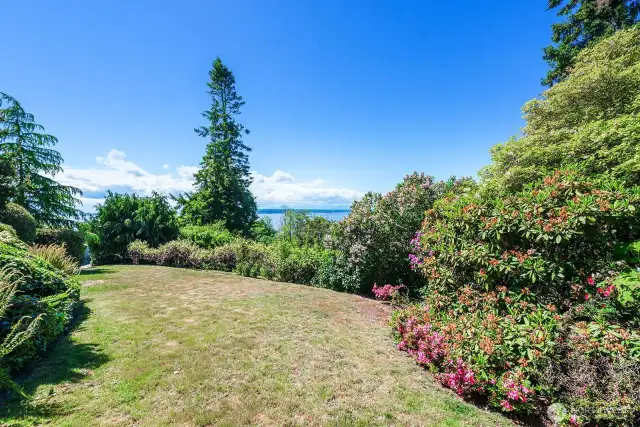 The sprawling lot has multiple vantage points to take in the incredible views.