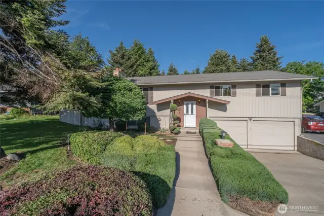 1431 Eastmont