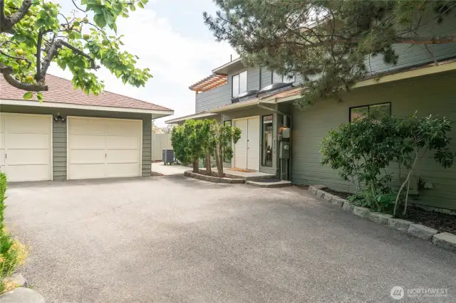 main level entryway