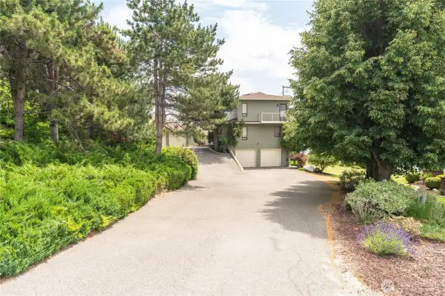 main driveway entry