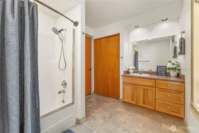 upper bathroom