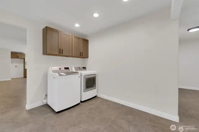 Your convenient laundry destination.