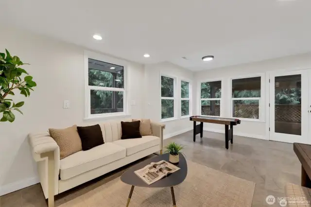 Versatile bonus room with plenty of natural light and room to spread out.