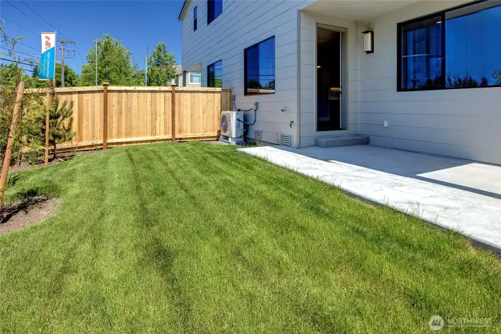 MASSIVE fenced yard