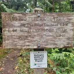 07-Signpost #2 on Trail