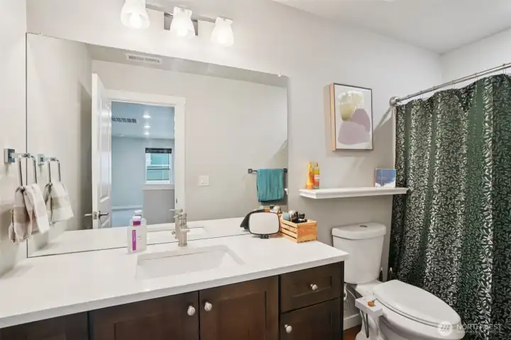 Shared Full Bathroom
