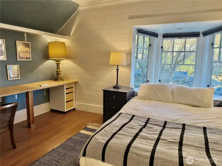 Guest bedroom upstairs (main unit).