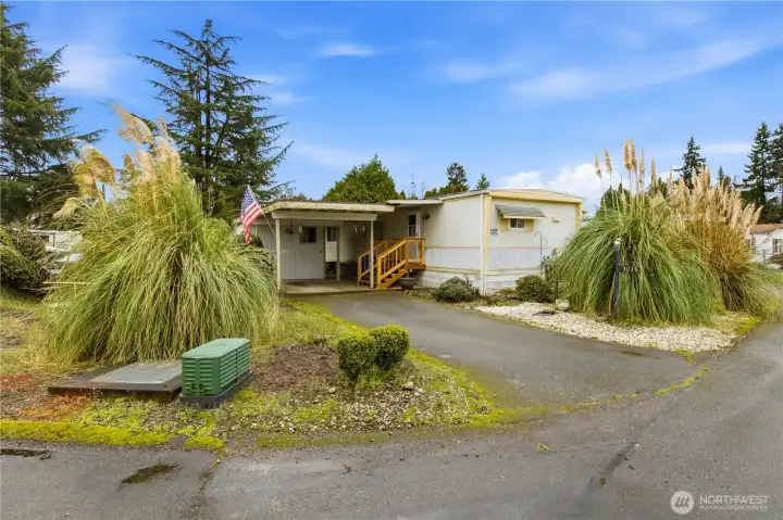 Nicely landscaped on corner lot