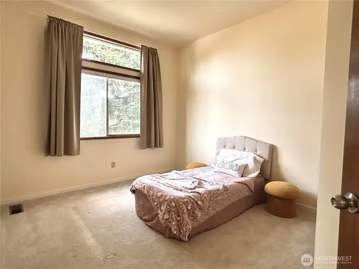 3rd bedroom upstairs
