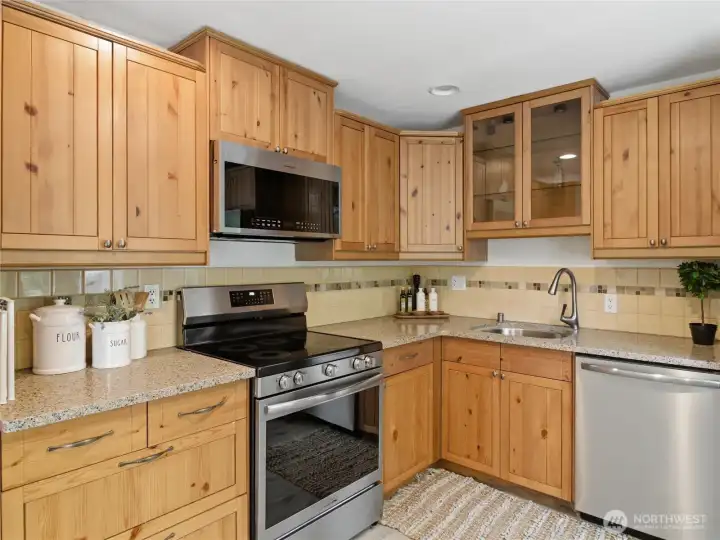 Brand new stainless appliances.