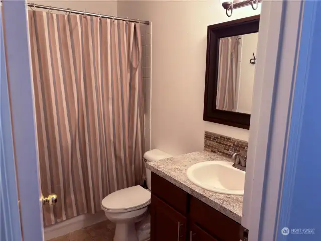 upstairs secondary bathroom