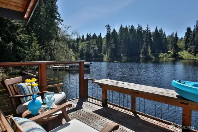 Come live on Goss Lake—swimming, fishing, kayaking & paddle boarding.