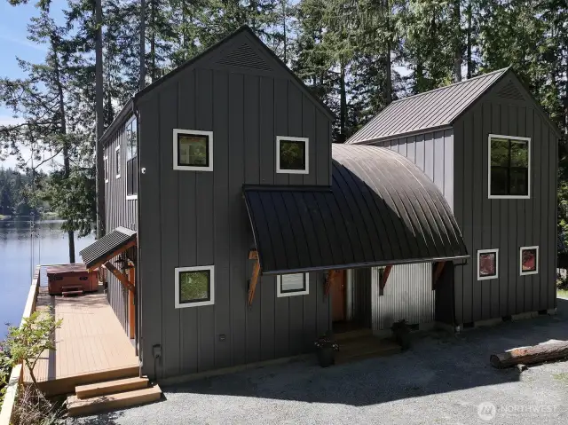 Todd Soli Architecture. Metal barrel roof.