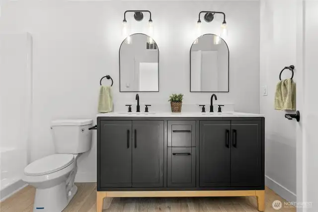 Master Bath w/ Linen Cabinet Behind Door