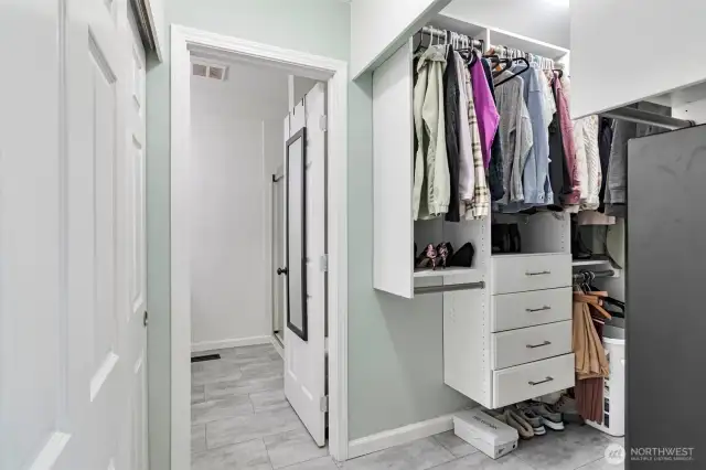 Walk in closet