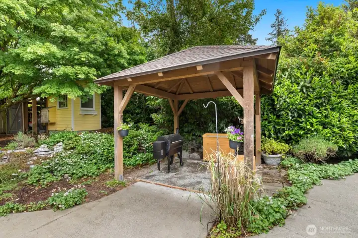 This gazebo would be perfect for a hot tub... or turn it into an outdoor kitchen!  Your pizza oven, smoker and BBQ grill go here!