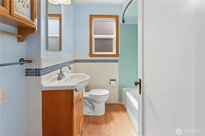 Main Floor Full Bath