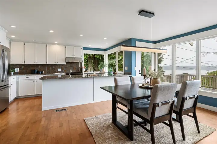 On the view side of the home you'll enjoy this bright and spacious kitchen. On the view side of the home you'll enjoy this bright and spacious kitchen.